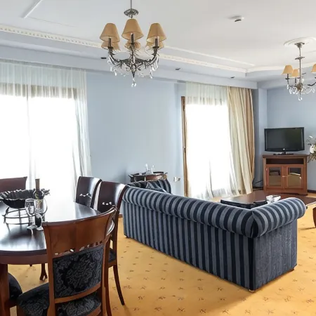 Nefeli Hotel