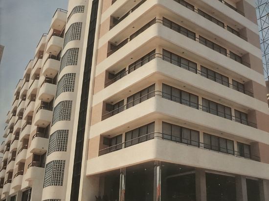 โรงแรมจัมโบเทล