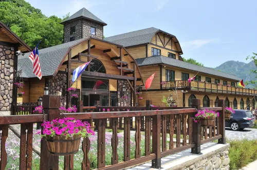 Niagara Falls Hotel - parking