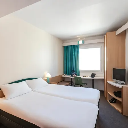 Ibis Poitiers Sud