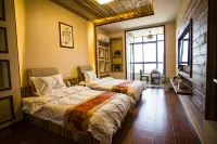 Huashan Outdoor Theme Hotel - Barer