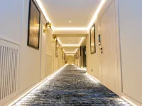 Central Square Hotel Hotels near Freedom Square
