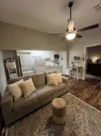 Downtown Starkville Apartment! - Homestays