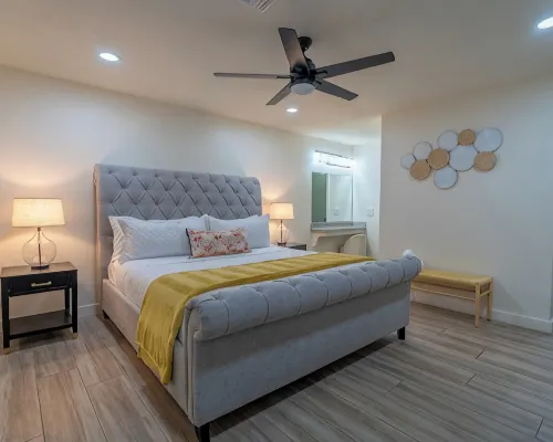 Upscale Family Gem ~ Scenic Pool ~ Game Room ~ Pkg Hotels in Litchfield Park