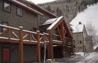 In-Town Townhome, Ski-in-Out. Walk to Everything - 2Bd-2.5BA, Laundry- Shuttle - 2-Star