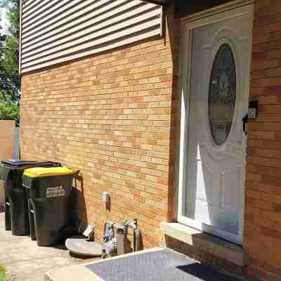 Luxury 4 Bed 2.5 Bath Home near O'Hare Airport Others