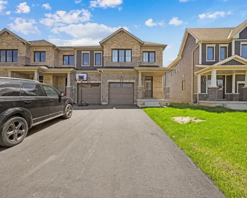 Cozy home minutes from Niagara Falls Hotels in Thorold