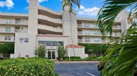 Water Views, Private Beach, Luxury Condo - Private Pools