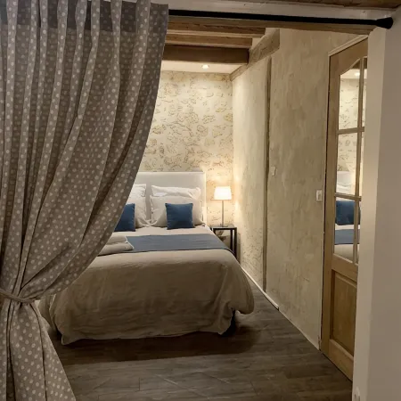 Le Petit Hameau de Chantilly - Chic and Charming Studio in the Heart of Chantilly