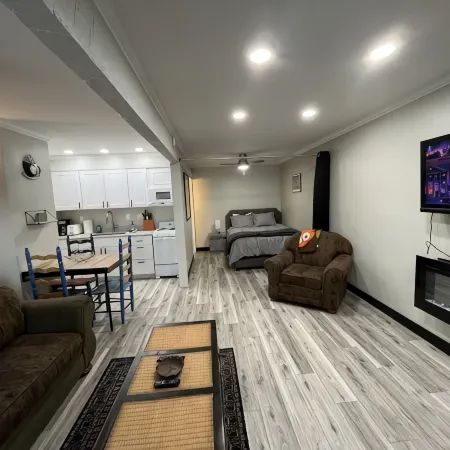 NEW FULLY REMODELED 1 BEDROOM/ 1 BATH-SLEEPS 4 IN BIG SKY MEADOWS