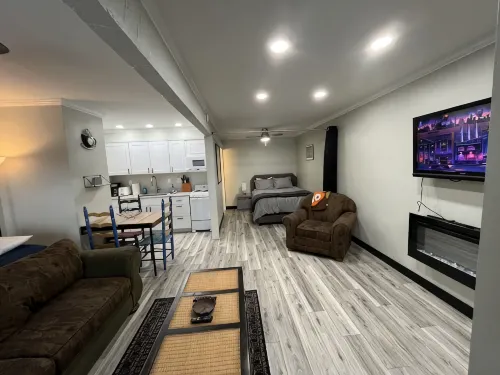 NEW FULLY REMODELED 1 BEDROOM/ 1 BATH-SLEEPS 4 IN BIG SKY MEADOWS - 3-Star