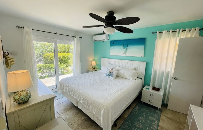 Fair Winds: Tropical Beach House, Stunning Ocean View, Pool, Steps to the Beach!