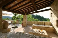 Il Barbacane,nice small house with pool, small doesn’t mean small,but beautiful