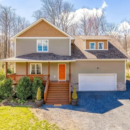 6-bedroom house in Nellysford with WiFi AC Skiing Tubing and Golf