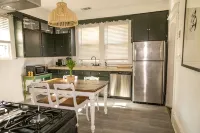 J Birds' Bungalow - Homestays