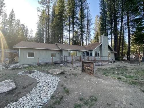 New AC Installed:  3 Bedroom Home with Golf Course View , Dogs OK