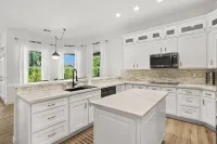 Luxury Home/Heated Pool/hot tub/Theater/ Putting Green AZ