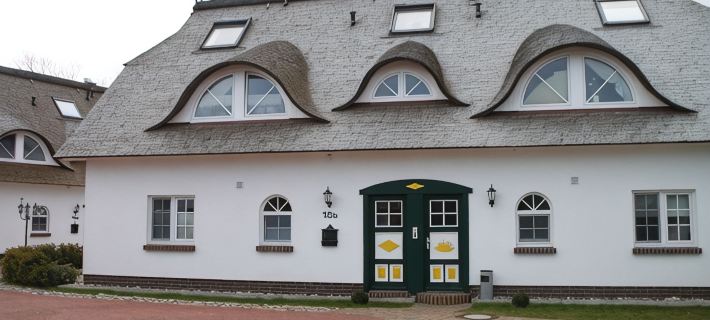 Exclusive apartment with garden and fireplace near the beach Отели в г. Цингст
