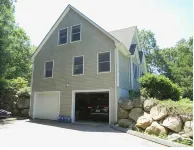 3 Br Retreat 1 Mile to Westerly Beaches!1 Bed King, 3 Queen Beds& Pull Out Sofa - 3つ星
