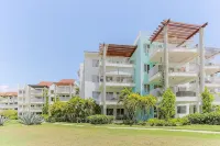 Playa Turquesa E-401 Premier Beachfront Ocean View Penthouse/50mbps Wifi - 3-Star