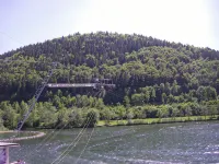 beautifully furnished apartment right on the lake Hillebachstausee