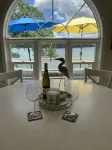 welcome to Glenhaven House at the Narrows - 4-Star