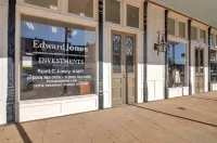 Historic downtown apartment on main street - 4-Star