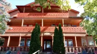 Awesome mountain view with private patio, Fantastic location right on Main St. - 3-Star