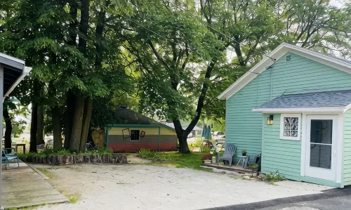 Adorable cottage with modern style , we welcome you to your temporary home! - Boutique