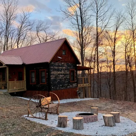 Briar Patch Cabin RRG: Firepit, Sunset, WIFI