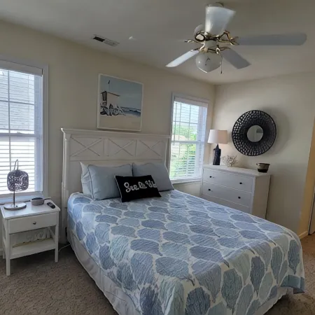 Pet Friendly Home with Private Tiki Bar - 3-minute drive to the beach!