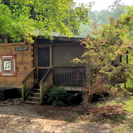 Romantic Cabin at Beautiful Lake Lure!