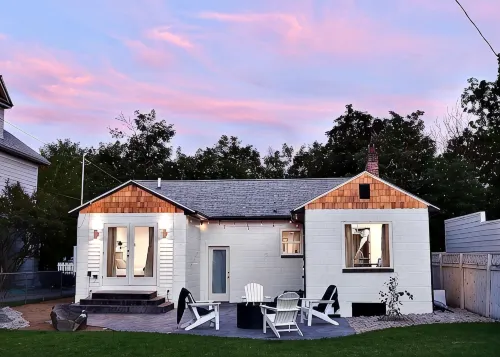 Fully Remodeled Heart of Missoula Bungalow - 4 stjerner