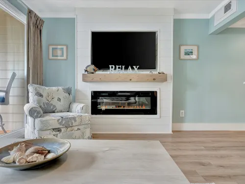 Oceans Pointe, an inspired Bayview condo, Htd Pool - Homestays