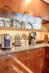 Lake front Glass house with Private Dock/Lake access/Kayak/Paddle board