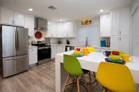 Spec-TACO-lar Guest House in Central Phoenix - บังกะโล