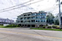 The Best Views of Grand Haven Channel & Lake Michigan from Brezza Di Lago 11