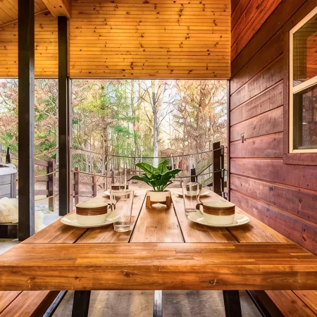 Romantic Cabarn w/ HotTub Lounge - Located on BSF!