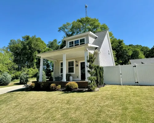 The Llama Retreat Hotels in Easley