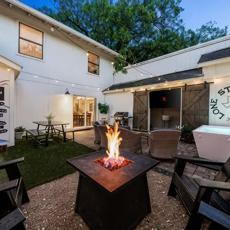 Wine Trail Retreat w/ Fire Pit, Cold Plunge, Grill, Walk to Downtown JC!