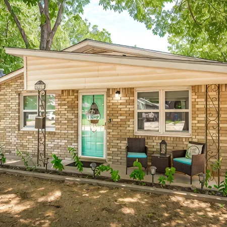 Home Away from Home with Amenities & Private Fenced Yard. Walking Distant to OSU
