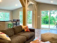 Chic, Private Cabin with Stunning Hudson River Views Hotels in Esopus