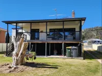 Marlay View Cottage. Luxurious, modern, spacious. - 3-Star