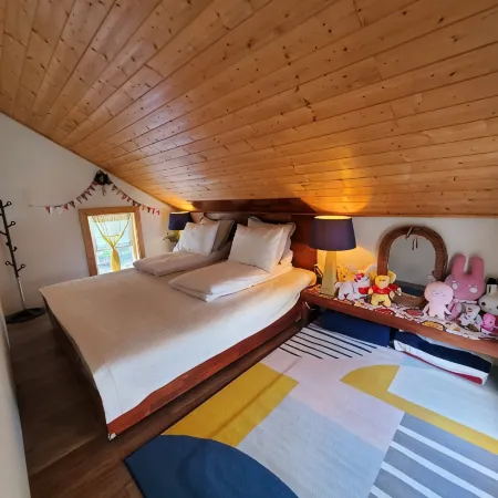 Jecheon Little Heaven Pension Отели рядом с достопримечательностью «Храм Чонбанса»