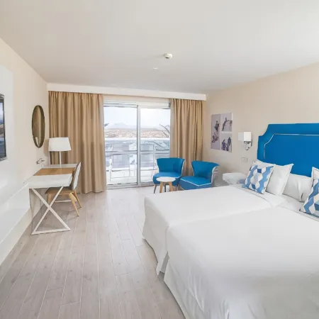Hotel Boutique Tao Caleta Mar Отели в г. Корралехо