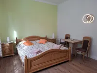 A Renovated Former Train Station in an Idyllic Setting. Unique & Cozy. Hotels in Vohl