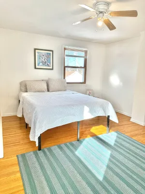 4 bedroom HOUSE – 5 Minutes to MOA & AIRPORT
