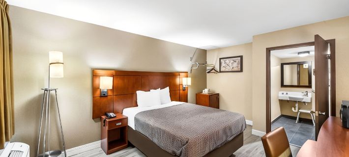 Econo Lodge Texarkana I-30 Hotels in Bowie County