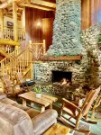 The Lindsay Lodge