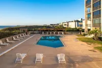 Seaside Solace: Panoramic Views! Oceanfront Condo, King Bed, Pool, Tennis,Cabana - Beach